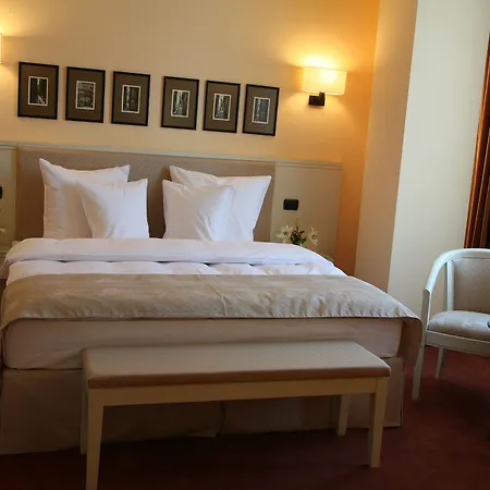 Paradis Hotel 4*